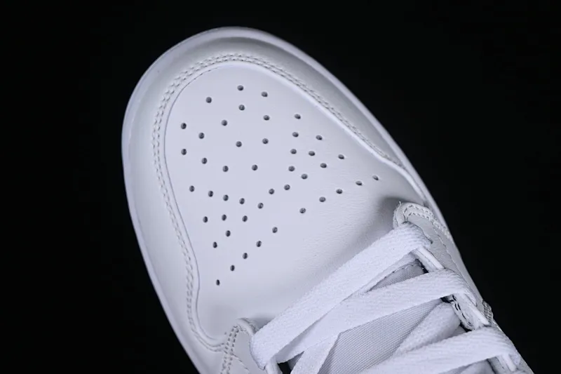 All categories Air Jordan Jordan series basketball shoes Air Jordan 1 Mid Air Jordan 1 Mid AJ1 Joe 1 classic white and black Chinese culture and leisure sneakers DQ8423-132